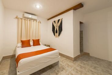 هتل Caracol Puerto Morelos
