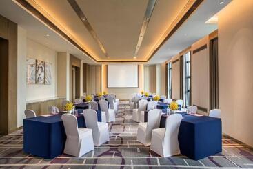 هتل Crowne Plaza Harbin Songbei, An Ihg