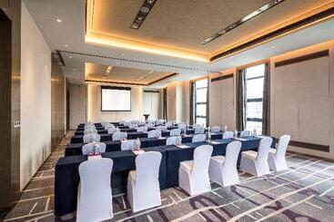 هتل Crowne Plaza Harbin Songbei, An Ihg