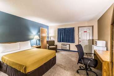 酒店 Econo Lodge   Valley City