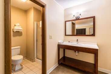 酒店 Econo Lodge   Valley City