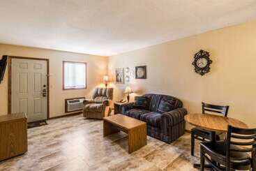 酒店 Econo Lodge   Valley City