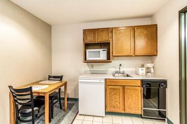 酒店 Econo Lodge   Valley City