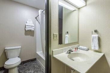 酒店 Econo Lodge   Valley City