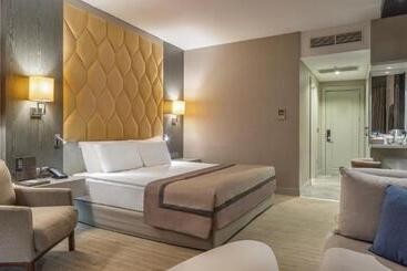 Elexus Hotel Resort & Spa & Casino