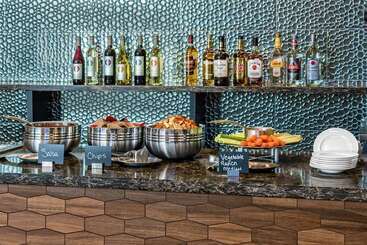 هتل Embassy Suites By Hilton College Station, Tx