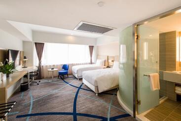 هتل Holiday Inn Express Chengde Downtown, An Ihg