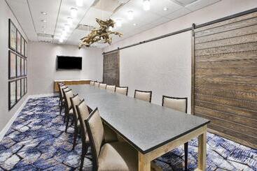 فندق Holiday Inn Express & Suites Okemos   University Area, An Ihg