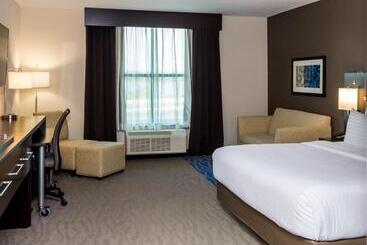 هتل Holiday Inn Paducah Riverfront, An Ihg