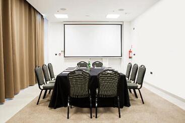 Marvie Hotel & Health