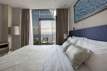 Marvie Hotel & Health