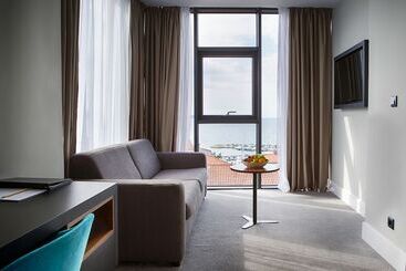 Marvie Hotel & Health