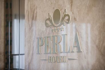هتل Perla