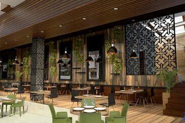 هتل The Reef 28