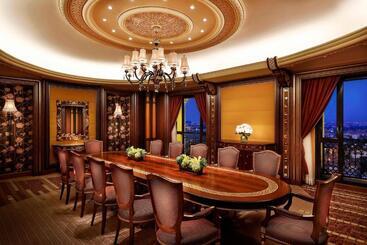 هتل The Ritz Carlton Jeddah