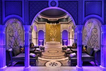 هتل The Ritz Carlton Jeddah