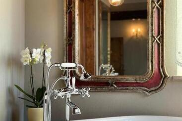 تختخواب و صبحانه Locanda Antico Casale Cesenatico