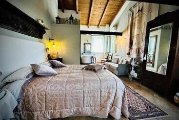 تختخواب و صبحانه Locanda Antico Casale Cesenatico
