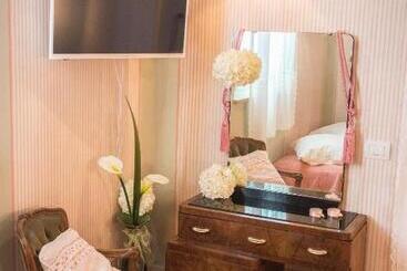تختخواب و صبحانه Locanda Antico Casale Cesenatico