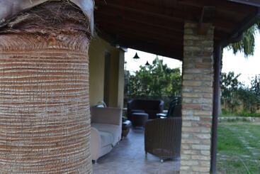 B&b Villa Chianalea