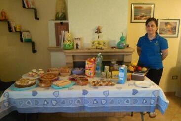 تختخواب و صبحانه Canne Al Vento