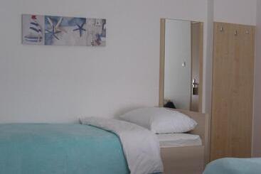 تختخواب و صبحانه Rooms Stella
