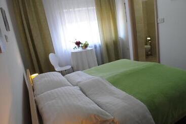 تختخواب و صبحانه Rooms Stella