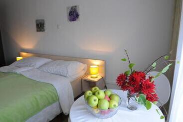 تختخواب و صبحانه Rooms Stella