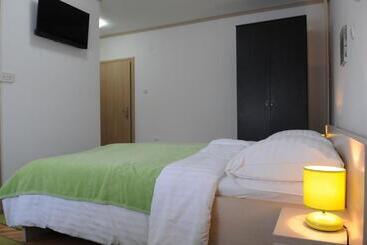 تختخواب و صبحانه Rooms Stella