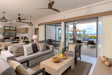 Casabay Luxury Pool Villas By Stay