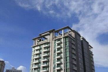 هتل Ca&sa Serviced Apartment