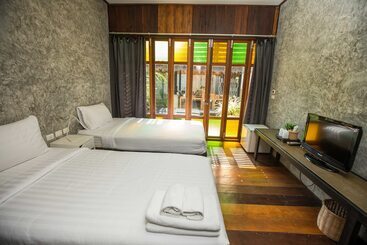 هتل Chababaancham Resort