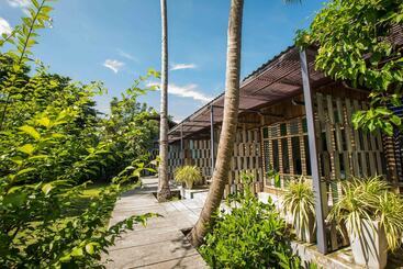 هتل Chababaancham Resort
