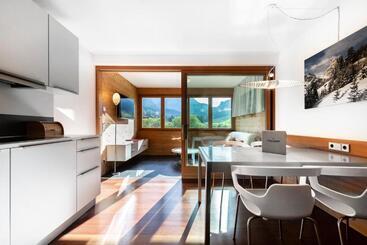 هتل Ciasa De Munt Lifestyle Living
