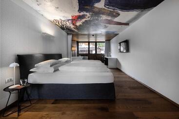 هتل Ciasa De Munt Lifestyle Living