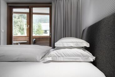 هتل Ciasa De Munt Lifestyle Living