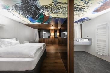هتل Ciasa De Munt Lifestyle Living