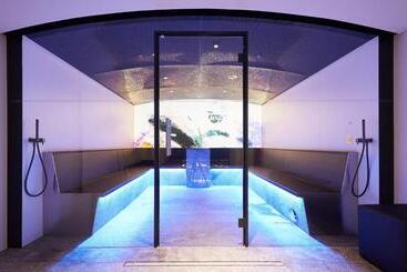 هتل Ciasa De Munt Lifestyle Living