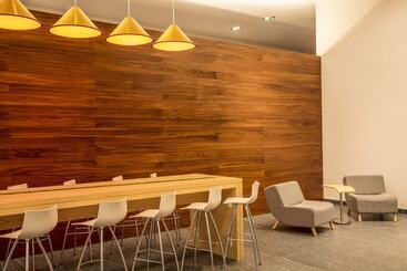 هتل Fiesta Inn Chihuahua Fashion Mall