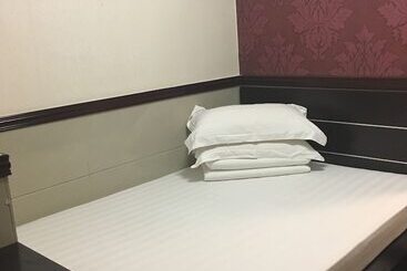 هتل Hang Ho Hostel