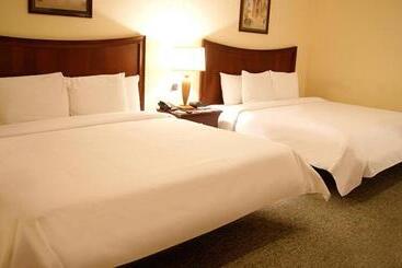 هتل Las Palmas Inn