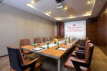 هتل Ramada Shenzhen Baoan