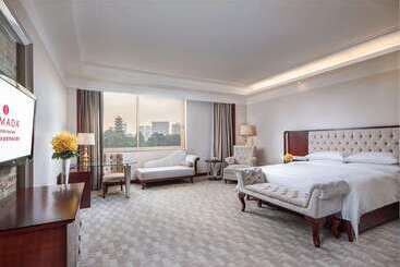 هتل Ramada Shenzhen Baoan