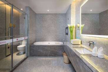 هتل Ramada Shenzhen Baoan