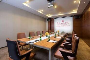 هتل Ramada Shenzhen Baoan