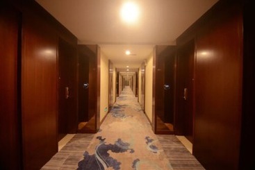 هتل Ramada Shenzhen Baoan