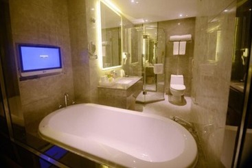 هتل Ramada Shenzhen Baoan