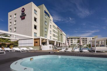 Отель Residence De Tourisme Ajaccio Amiraute