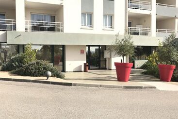Отель Residence De Tourisme Ajaccio Amiraute