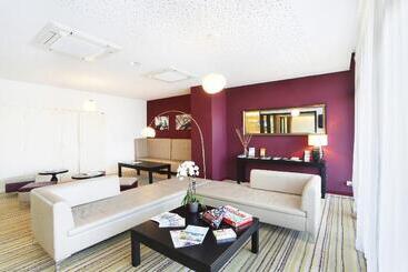 هتل Residence Nemea L Estacade